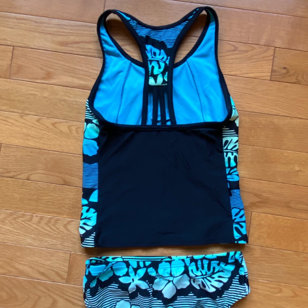 Tankini - Picture 2 of 2